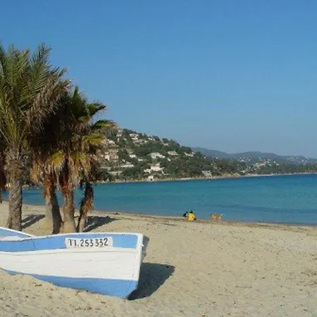 Apartment Duplex Calme 4 Pers, Parking Prive, A Deux Pas De La - - Fr-1-251-500 Le Lavandou